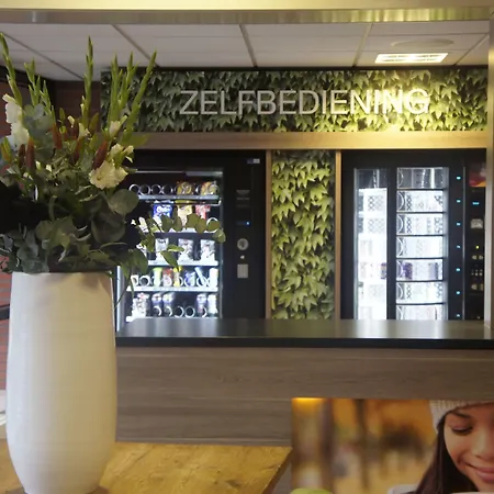 Hotell 50|50 Belmont Ede